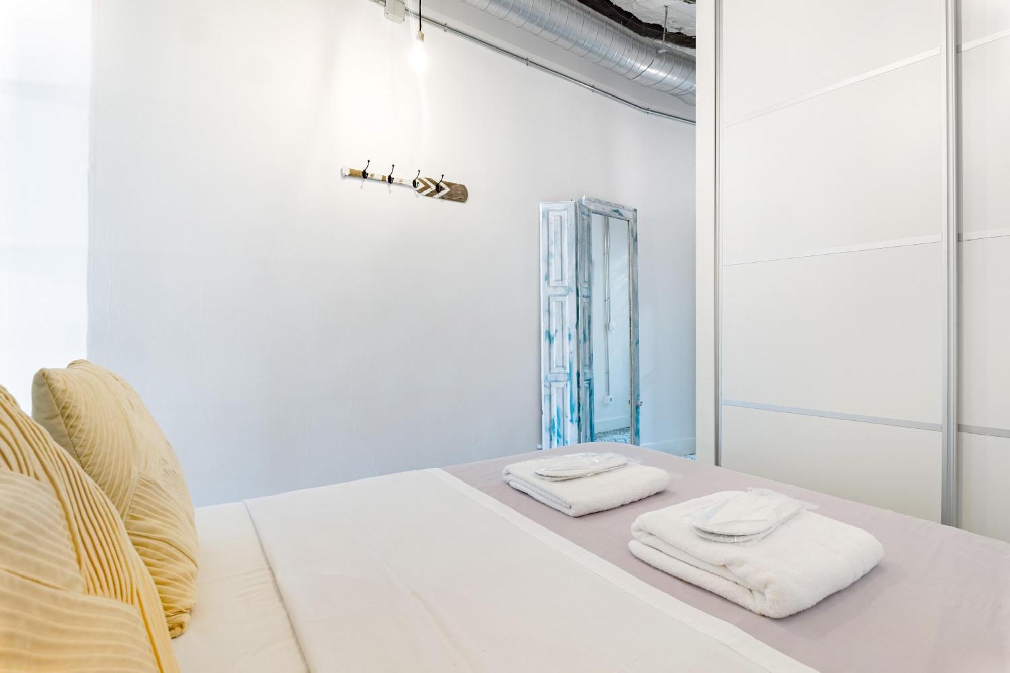 Vintage Apartment Near Puerta Del Sol Madrid Dış mekan fotoğraf